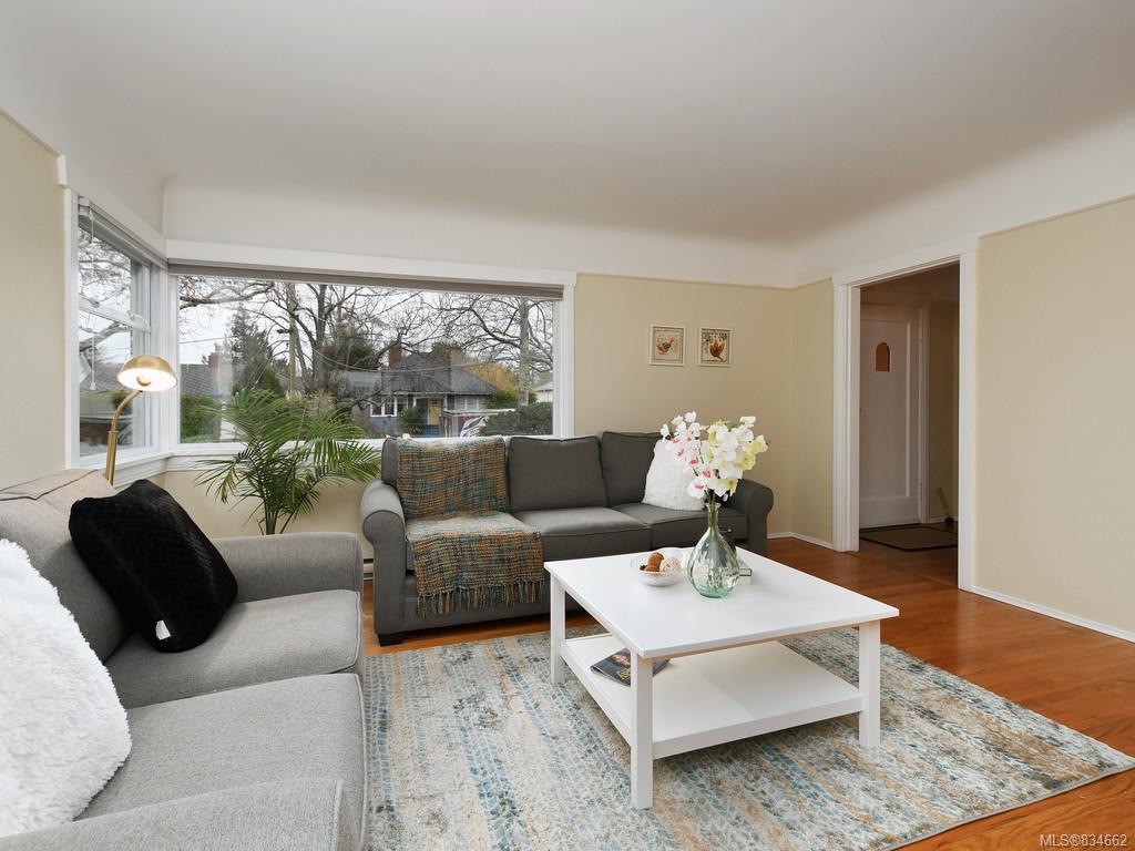 2182 Beaverbrooke St, Oak Bay, British Columbia  V8S 2W2 - Photo 3 - 839494