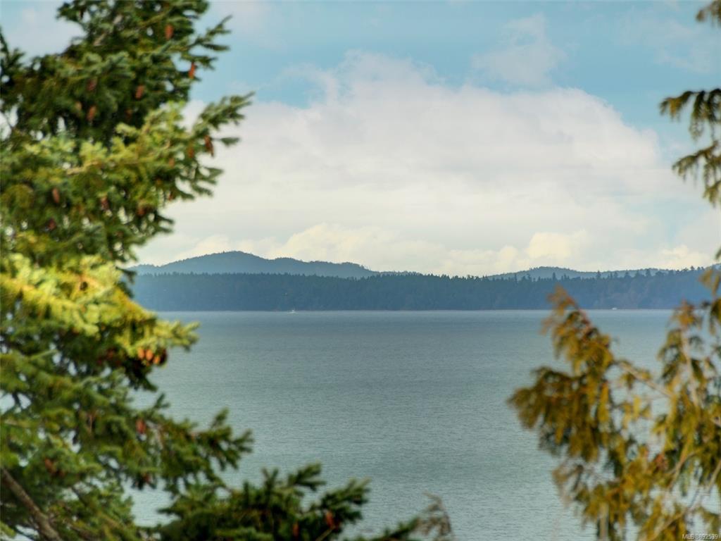 4901 Cordova Bay Rd, Saanich, British Columbia