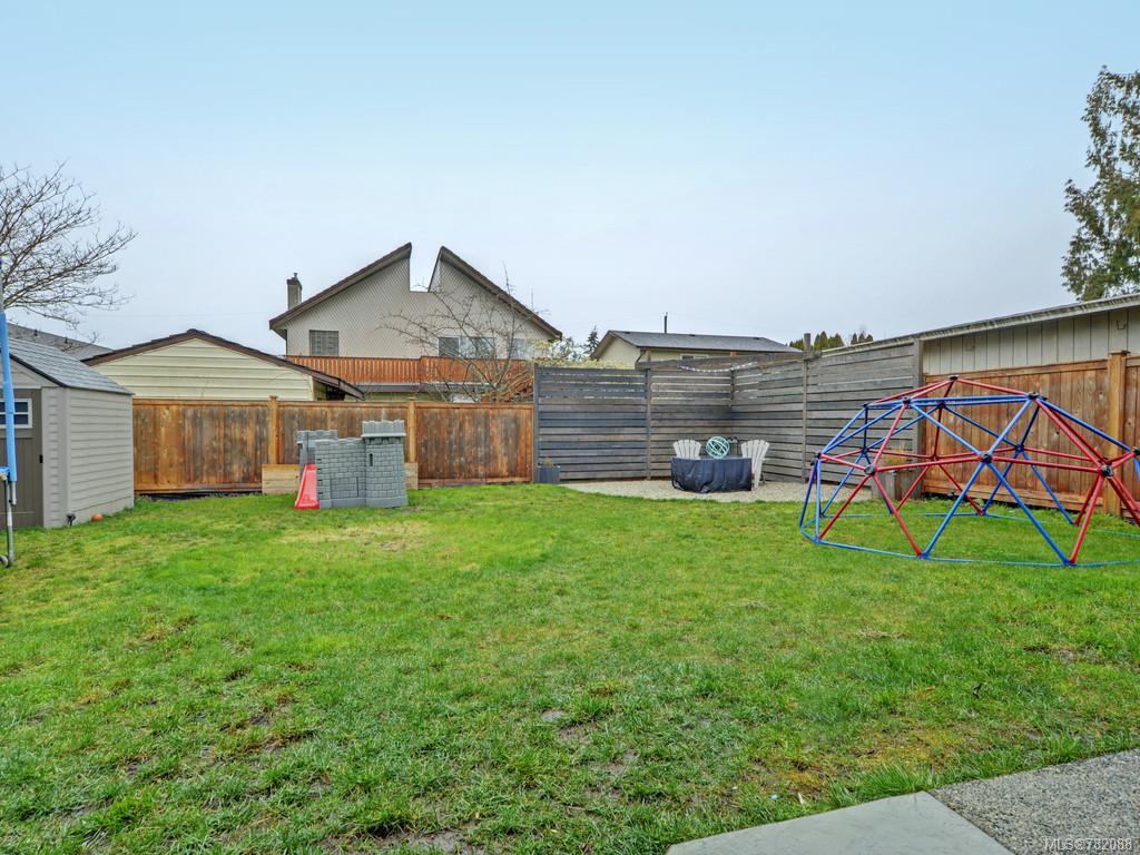 1570 Prairie St, Saanich, British Columbia  V8N 2L3 - Photo 19 - 782088